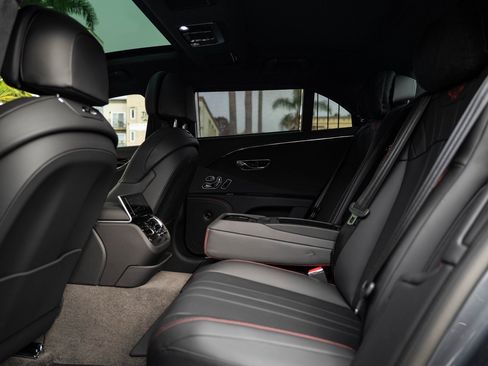 Used 2024 Bentley Flying Spur S V8 image 32