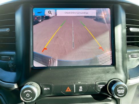 Used 2022 RAM 2500 Big Horn w/ Level 1 Equipment Group image 13