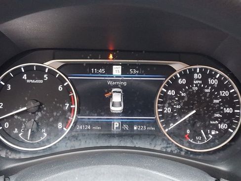 Used 2025 Nissan Sentra SV FWD image 19
