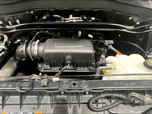 Used 2024 Ford Explorer ST-Line w/ Class IV Trailer Tow Package image 30