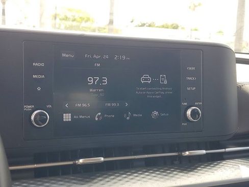 Used 2024 Kia Carnival LX FWD image 24