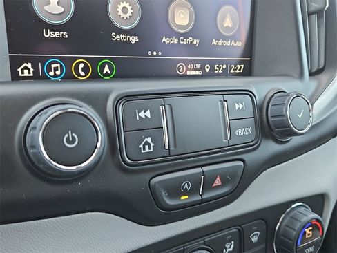 Used 2024 GMC Terrain SLE w/ Driver Convenience Package image 24