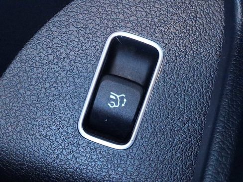 Used 2025 Mercedes-Benz GLS 450 GLS 450 w/ AMG Line Exterior image 24