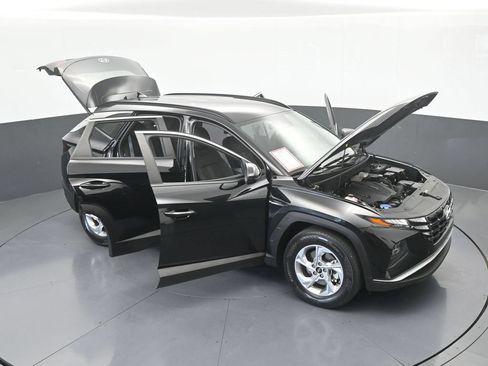 Used 2024 Hyundai Tucson SEL FWD image 35