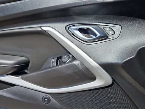 Used 2021 Chevrolet Camaro LS RWD image 7
