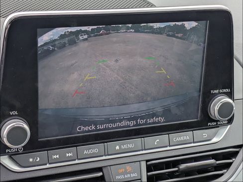 Used 2024 Nissan Altima 2.5 SR FWD image 24