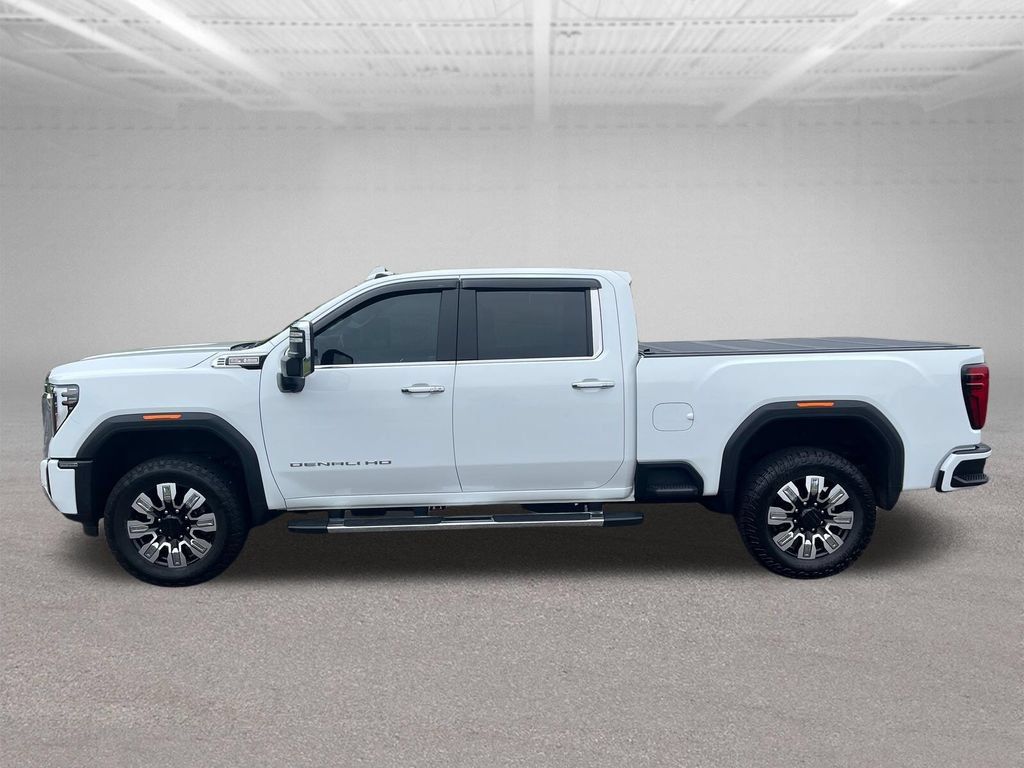 Used 2024 GMC Sierra 2500 Denali w/ Denali Reserve Package AWD/4WD image 2