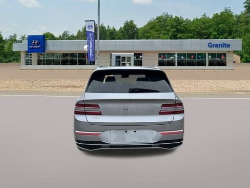 Used 2025 Genesis GV80 2.5T Standard image 9