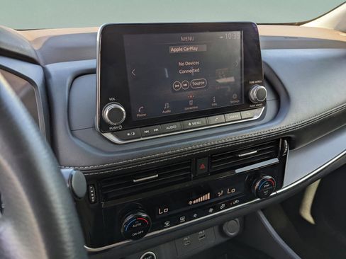 Used 2021 Nissan Rogue SV FWD image 23