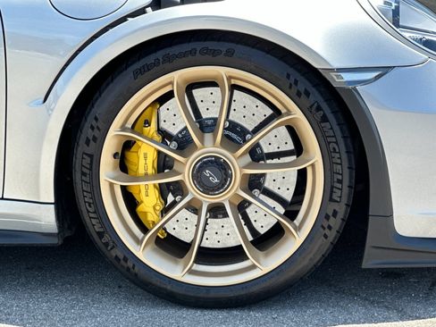 Certified 2019 Porsche 911 GT3 RS RWD image 40