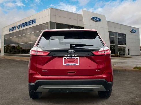Certified 2022 Ford Edge SEL w/ Convenience Package image 4