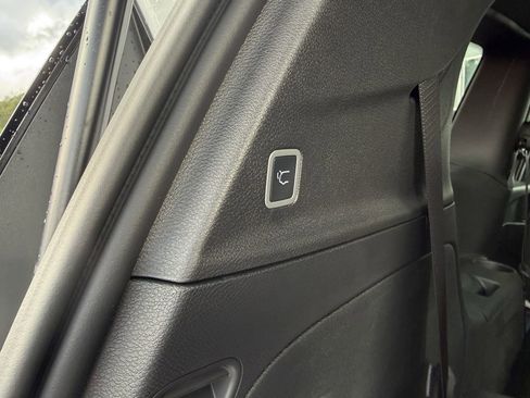 New 2026 Chrysler Pacifica Select image 40