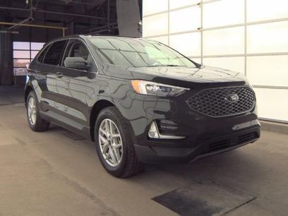 Used 2024 Ford Edge SEL w/ Convenience Package