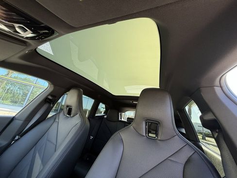 Used 2025 BMW iX xDrive50 w/ Sport Package image 23