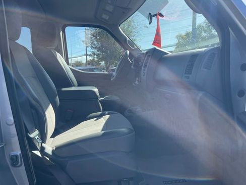 Used 2021 Nissan NV 3500 SV image 18