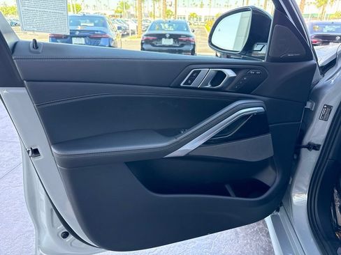 Used 2024 BMW X6 xDrive40i w/ Premium Package AWD/4WD image 9