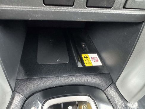 Certified 2023 Toyota Corolla Cross LE image 31