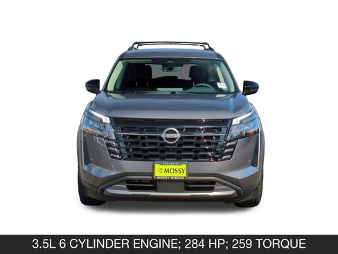 New 2026 Nissan Pathfinder SL image 4