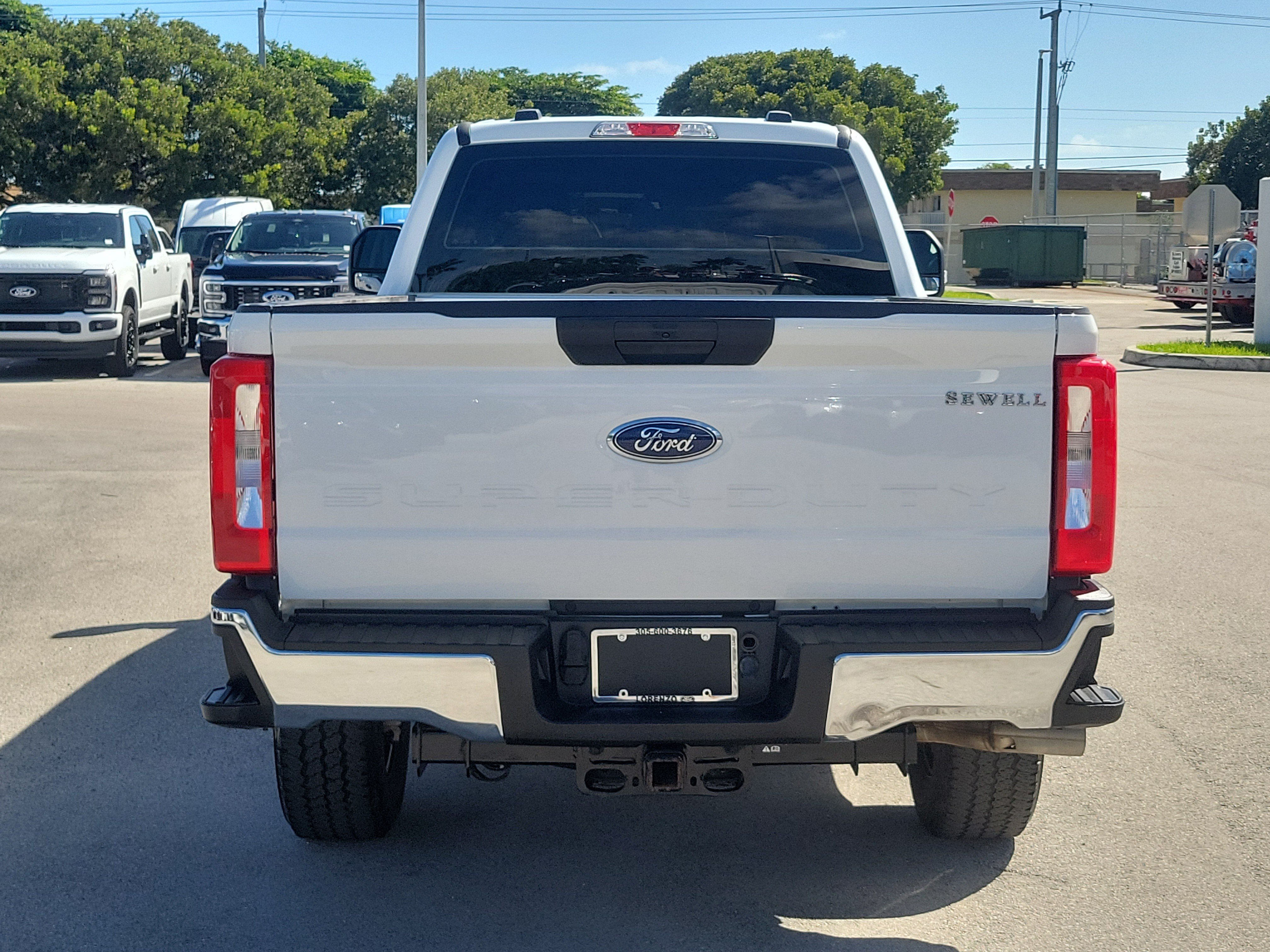 Used 2024 Ford F350 XL w/ FX4 Off-Road Package AWD/4WD image 6