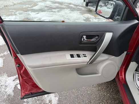 Used 2015 Nissan Rogue S w/ Convenience Package image 12