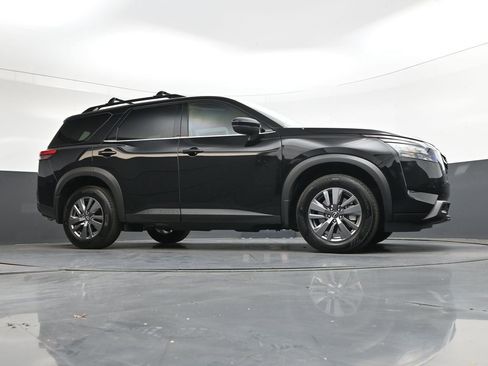 Used 2025 Nissan Pathfinder SV AWD/4WD image 45