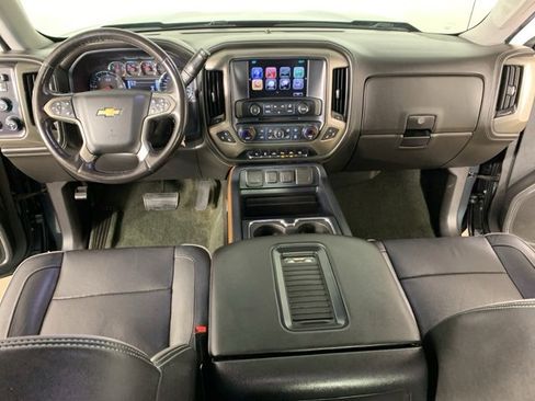 Used 2018 Chevrolet Silverado 1500 High Country image 34