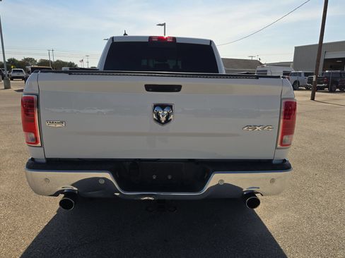 Used 2016 RAM 1500 Laramie w/ Convenience Group AWD/4WD image 4