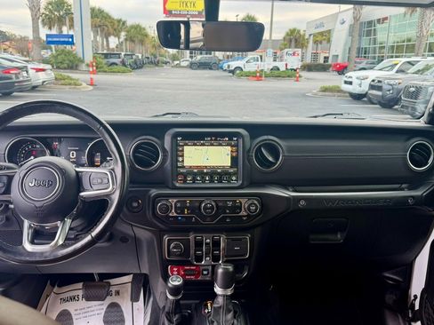 Used 2022 Jeep Wrangler Unlimited Rubicon 4xe w/ Cold Weather Group image 25