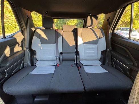 Used 2025 Toyota 4Runner SR5 image 33