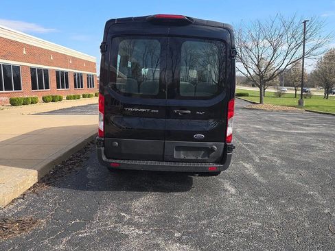 Used 2019 Ford Transit 350 XLT image 6