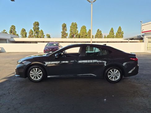 Used 2026 Toyota Camry LE FWD image 4