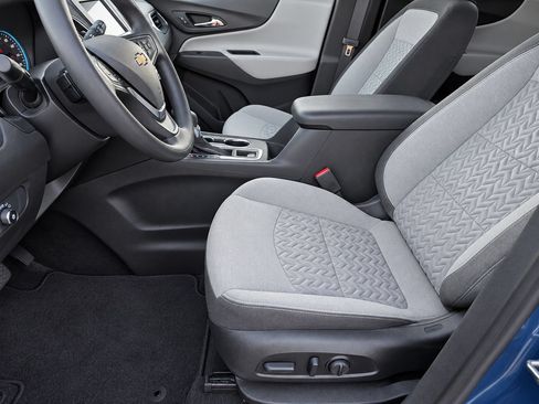 Certified 2024 Chevrolet Equinox LS w/ LS Convenience Package FWD image 13