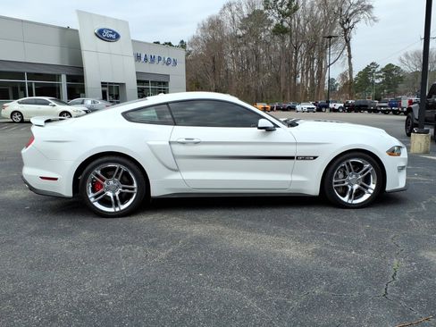 Used 2020 Ford Mustang GT Premium image 28