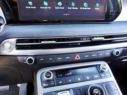 Certified 2024 Hyundai Palisade XRT FWD image 30