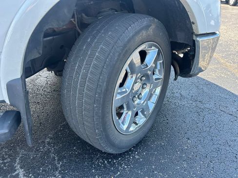 Used 2014 Ford F150 Lariat w/ Equipment Group 502A Luxury AWD/4WD image 9