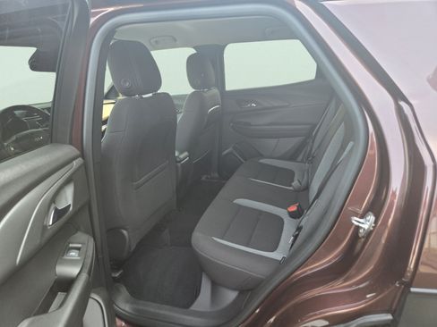 Used 2023 Chevrolet TrailBlazer LT w/ Convenience Package AWD/4WD image 10