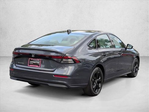 Certified 2025 Honda Accord SE image 2