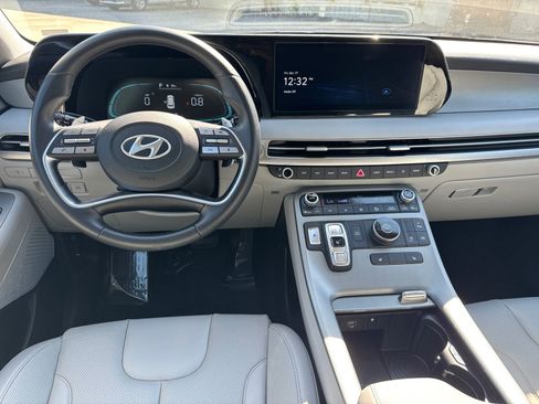 Certified 2025 Hyundai Palisade SEL image 23
