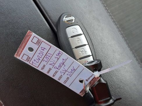 Used 2021 Nissan Rogue SV FWD image 29