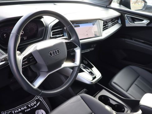 Used 2022 Audi Q4 e-tron Premium Plus w/ Premium Plus image 9