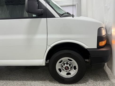 Used 2023 GMC Savana 2500 w/ Driver Convenience Package image 21
