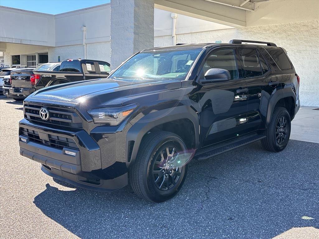 Used 2025 Toyota 4Runner SR5 AWD/4WD image 23