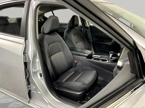 Certified 2024 Nissan Altima 2.5 SV FWD image 28