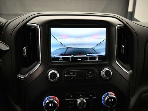 Used 2022 GMC Sierra 2500 AT4 AWD/4WD image 8