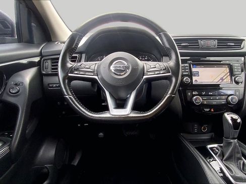 Used 2018 Nissan Rogue Sport SL w/ SL Premium Package FWD image 6