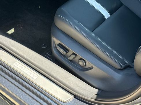 Used 2026 Toyota Camry SE w/ Convenience Package FWD image 31