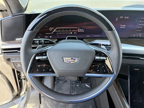 Certified 2025 Cadillac Escalade Premium Luxury Platinum AWD/4WD image 24