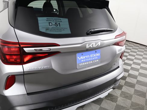 Used 2022 Kia Seltos LX image 15