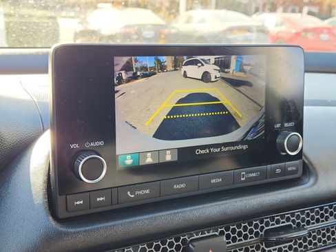 Used 2024 Honda HR-V Sport image 17