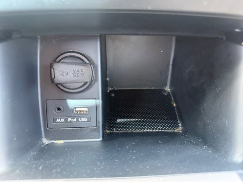 Used 2015 Hyundai Elantra SE FWD image 22